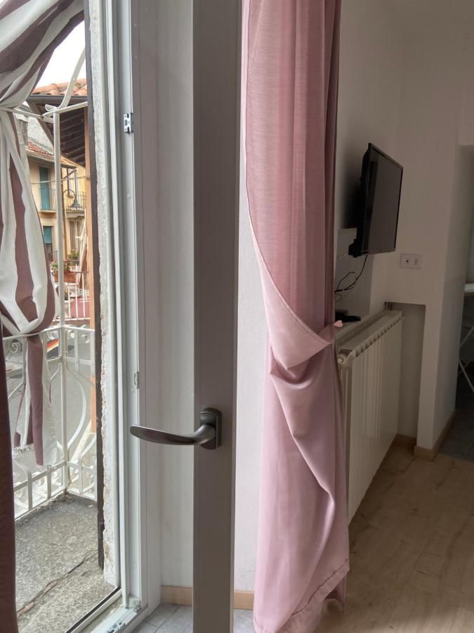 Il Nido Di Tiffany Apartment Massino Visconti Luaran gambar