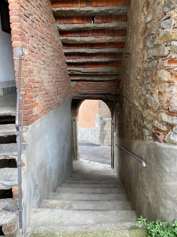 Il Nido Di Tiffany Apartment Massino Visconti Luaran gambar