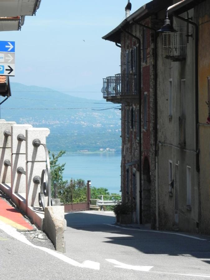Il Nido Di Tiffany Apartment Massino Visconti Luaran gambar
